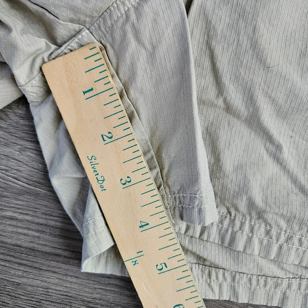 Columbia Womens Beige Ripstop Cotton Cargo Utility Hiking Shorts Size 12